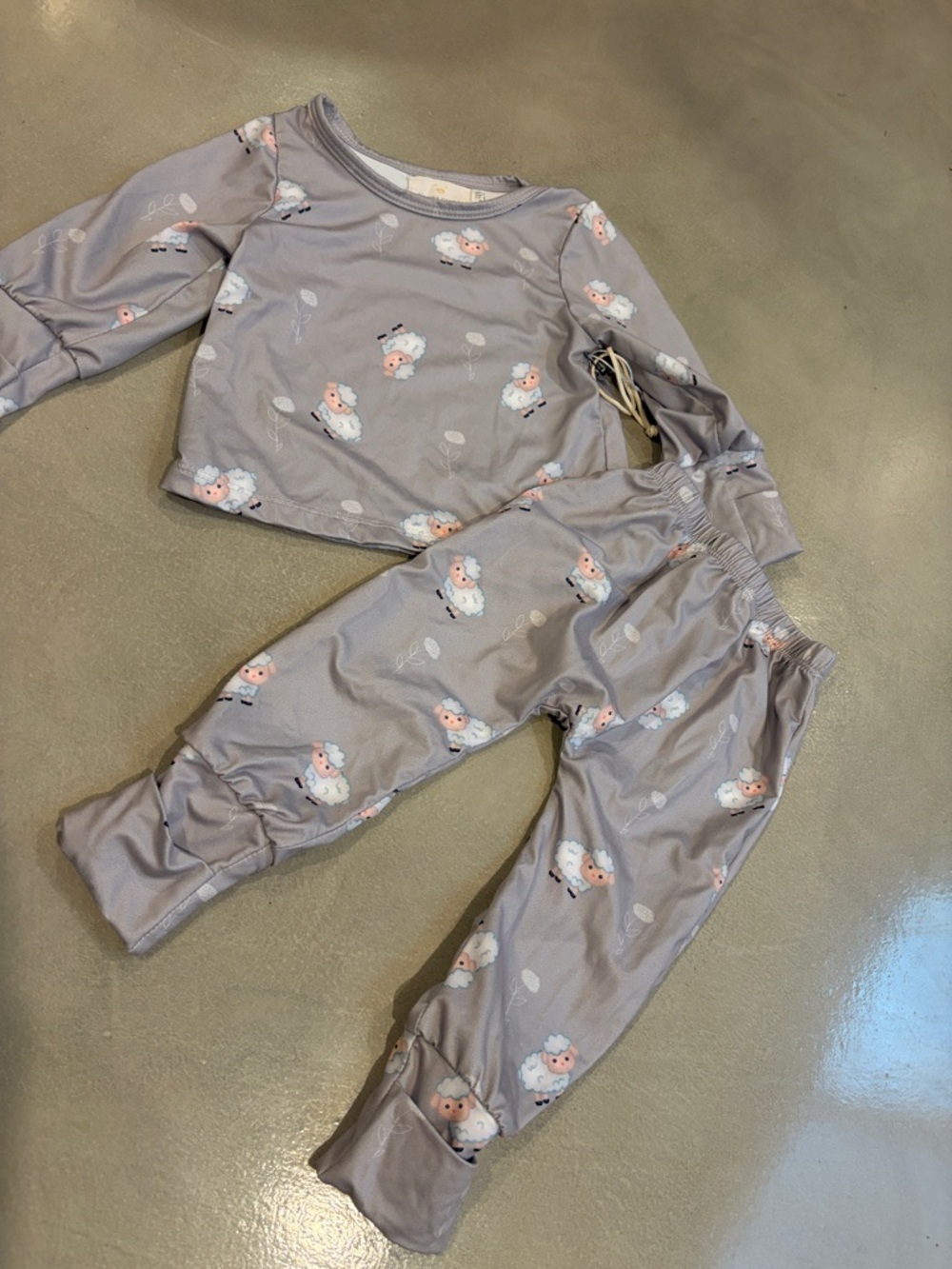 Girls' Cozy Gray Sheep Print Pajama Set - Long Sleeve & Pants